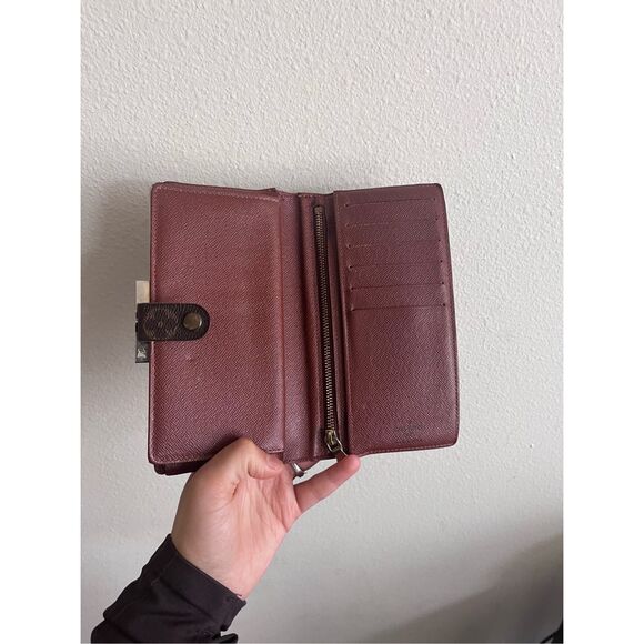 Louis Vuitton Viennois Kisslock Wallet - Picture 10 of 14